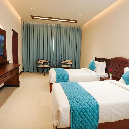 Blue Castle Hotel Thiruvananthapuram Eksteriør billede
